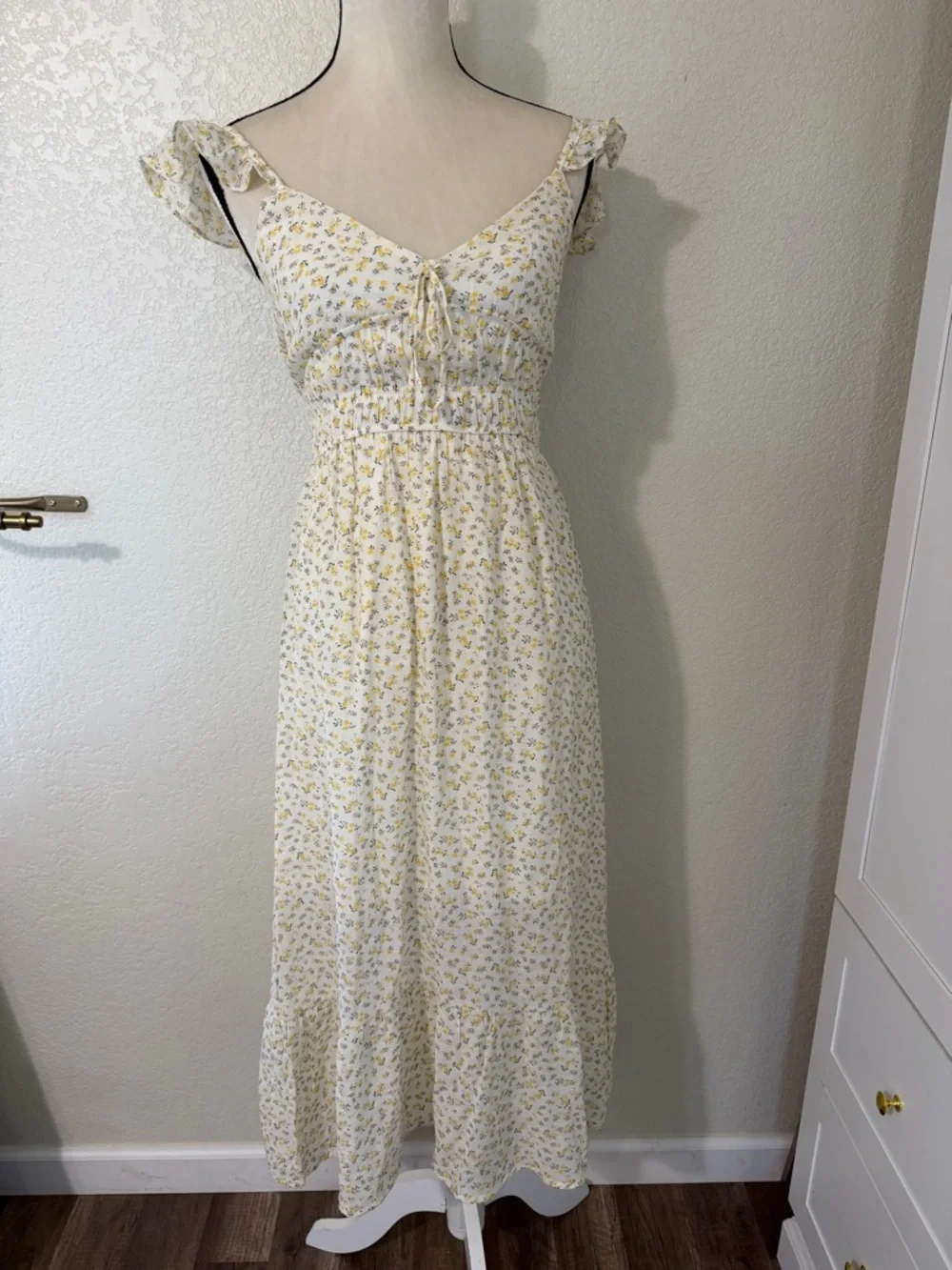 Derek Heart Floral Maxi Romantic Dress - Picture 2 of 9